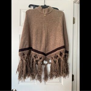 Chic Fringe Knit Poncho